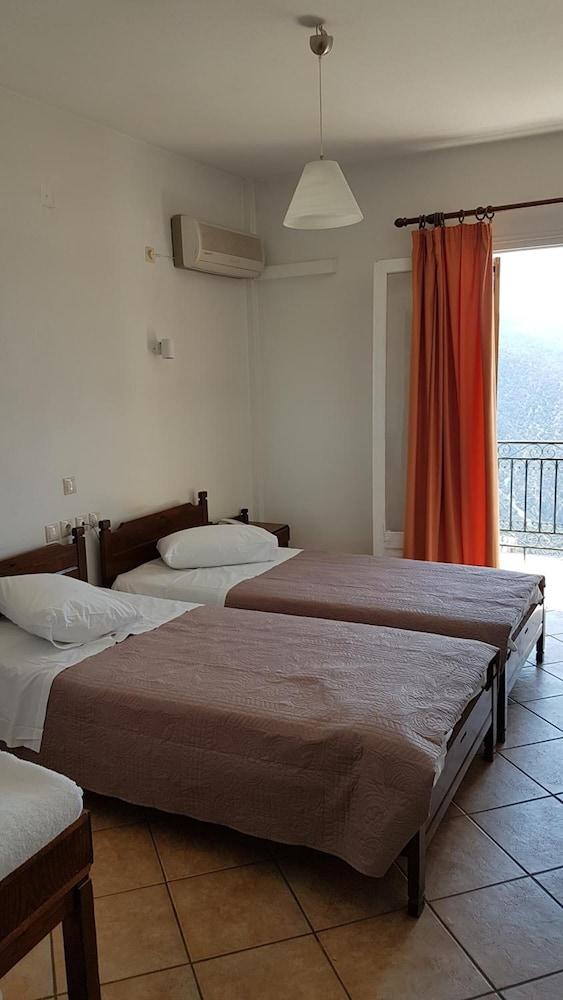 Hotel Orfeas Delphi Exterior photo