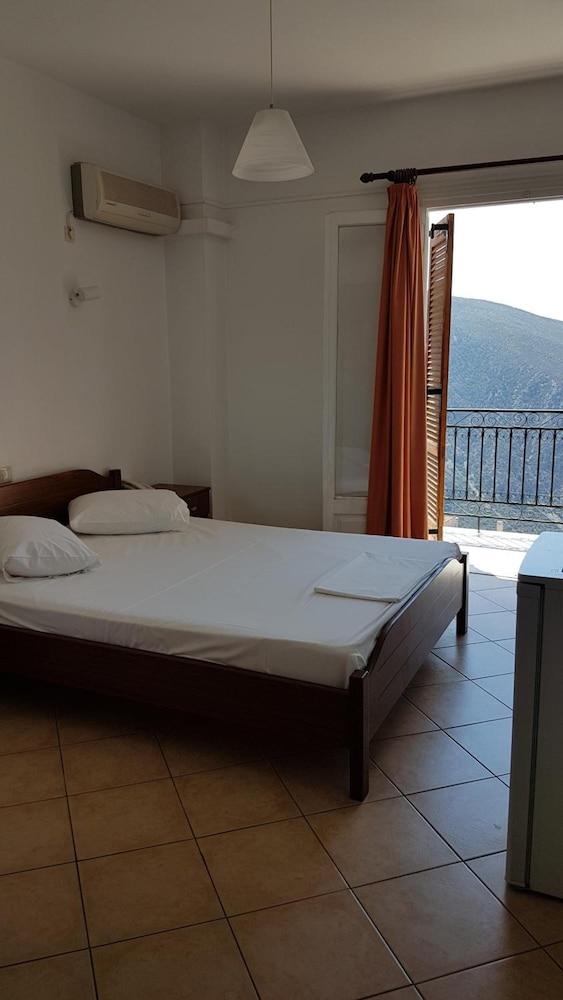 Hotel Orfeas Delphi Exterior photo