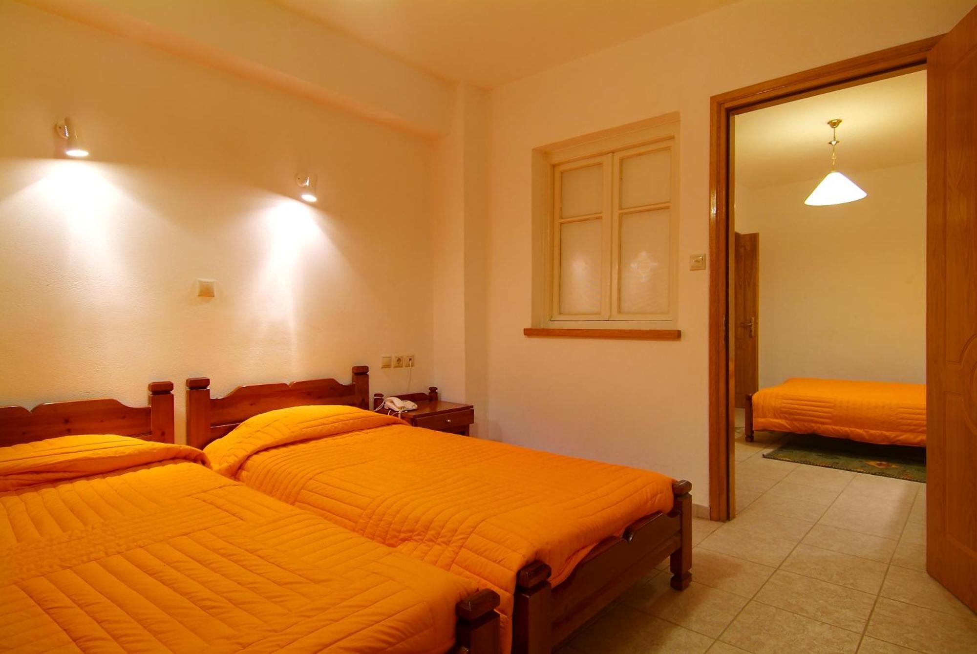 Hotel Orfeas Delphi Exterior photo
